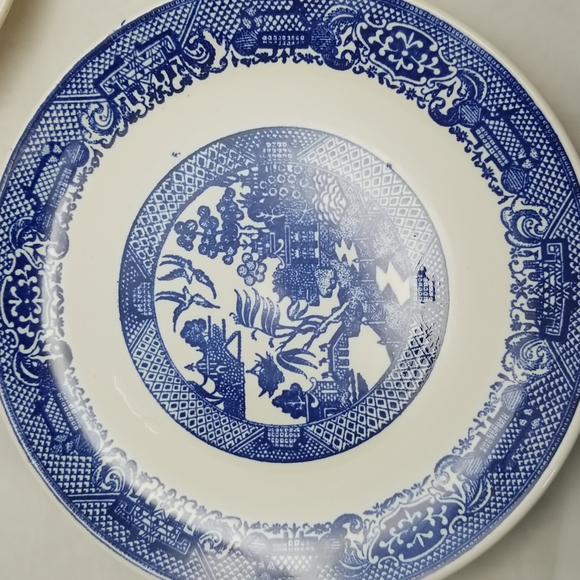 Blue Willow Dinner Plates - Picture 6 of 14